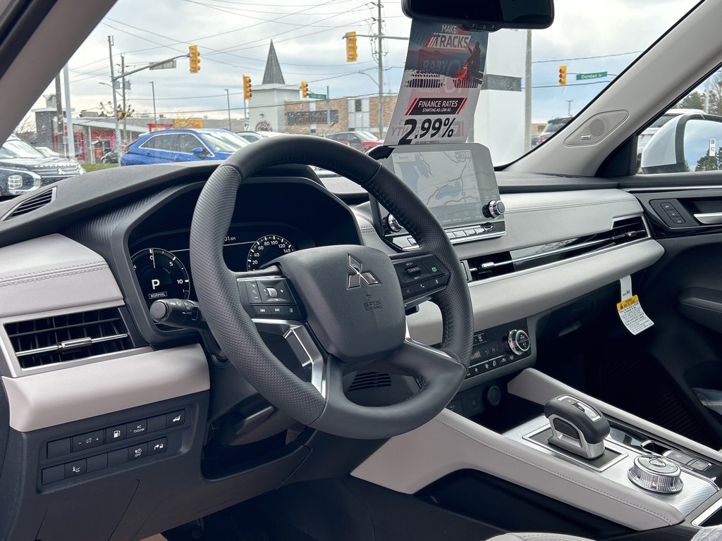 2024  OUTLANDER PHEV GT S-AWC...Spring Savings on Now! IN STORE ONLY!!! in Whitby, Ontario - 10 - w1024h768px