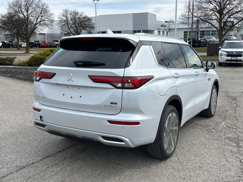 2024  OUTLANDER PHEV GT S-AWC...Spring Savings on Now! IN STORE ONLY!!! in Whitby, Ontario - 7 - w1024h768px