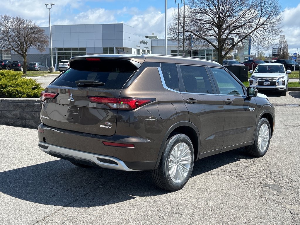 2024  OUTLANDER PHEV LE S-AWC...In Stock and Ready to Go! Buy Today! in Whitby, Ontario - 7 - w1024h768px