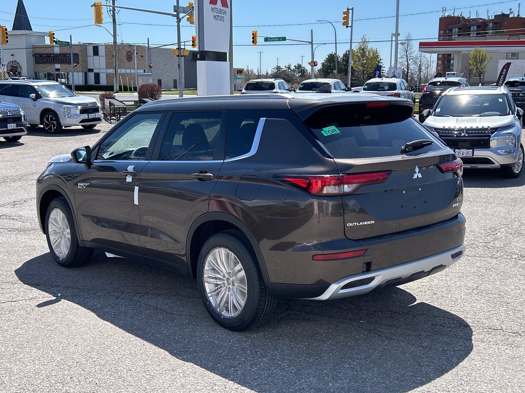 2024  OUTLANDER PHEV LE S-AWC...In Stock and Ready to Go! Buy Today! in Whitby, Ontario - 5 - w1024h768px