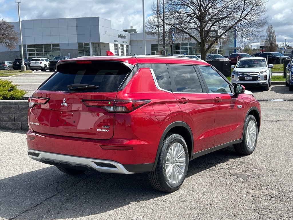 2024  OUTLANDER PHEV LE S-AWC...In Stock and Ready to Go! Buy Today! in Whitby, Ontario - 7 - w1024h768px