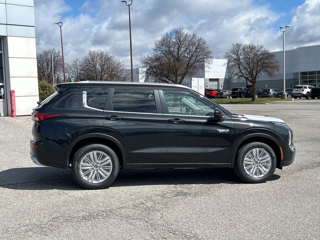 2024  OUTLANDER PHEV LE.. Free Winter Tires in Whitby, Ontario - 8 - w1024h768px