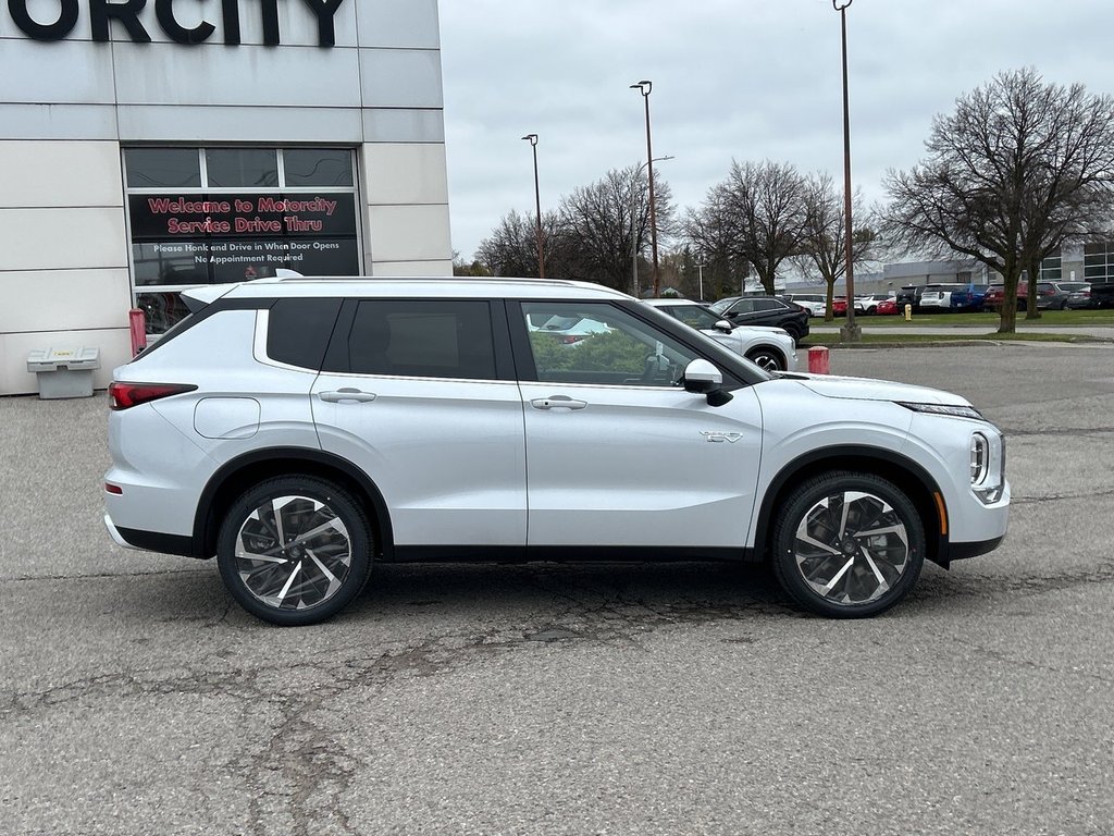 2024  OUTLANDER PHEV SEL.. Free Winter Tires in Whitby, Ontario - 8 - w1024h768px