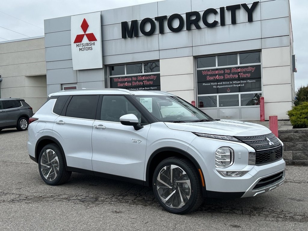 2024  OUTLANDER PHEV SEL.. Free Winter Tires in Whitby, Ontario - 9 - w1024h768px