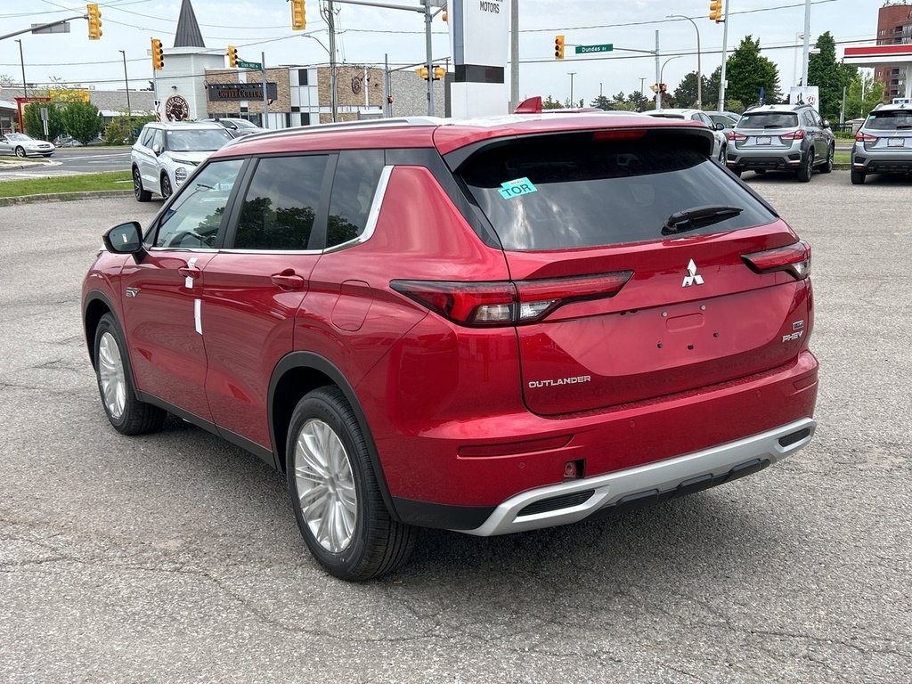 2024  OUTLANDER PHEV LE.. Free Winter Tire Pkg and Extended Warranty in Whitby, Ontario - 5 - w1024h768px