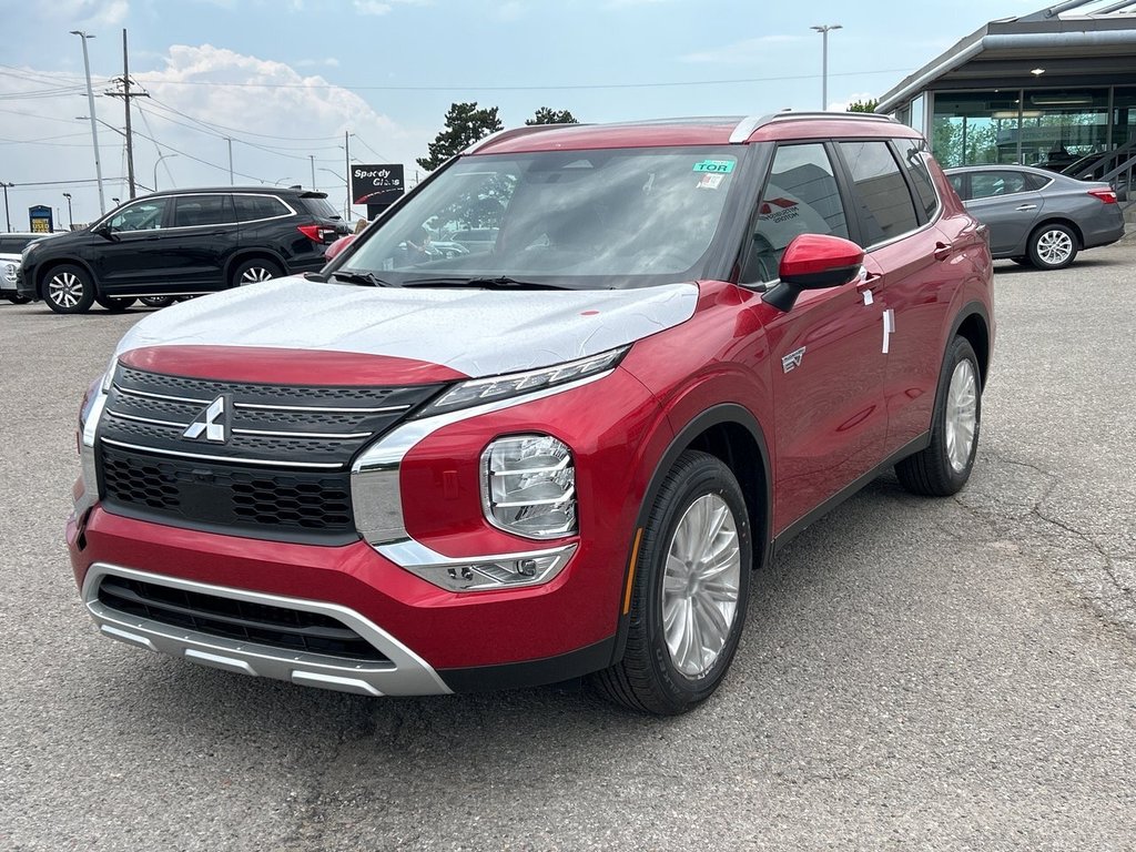 2024  OUTLANDER PHEV LE.. Free Winter Tire Pkg and Extended Warranty in Whitby, Ontario - 3 - w1024h768px