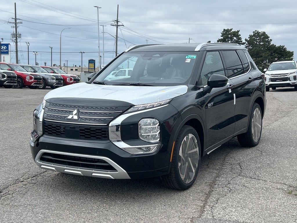 2024  OUTLANDER PHEV GT-P.. Free Winter Tires in Whitby, Ontario - 3 - w1024h768px