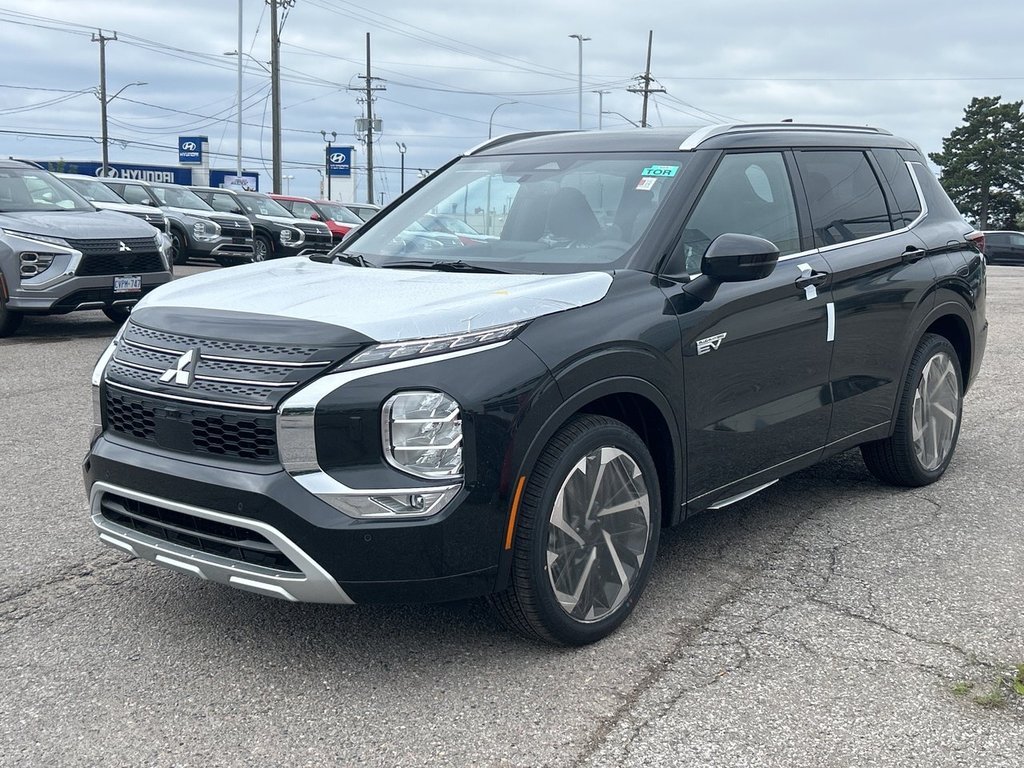 2024  OUTLANDER PHEV GT-P.. Free Winter Tires in Whitby, Ontario - 4 - w1024h768px