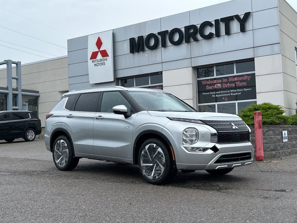 2024  OUTLANDER PHEV GT.. Free Winter Tires in Whitby, Ontario - 9 - w1024h768px