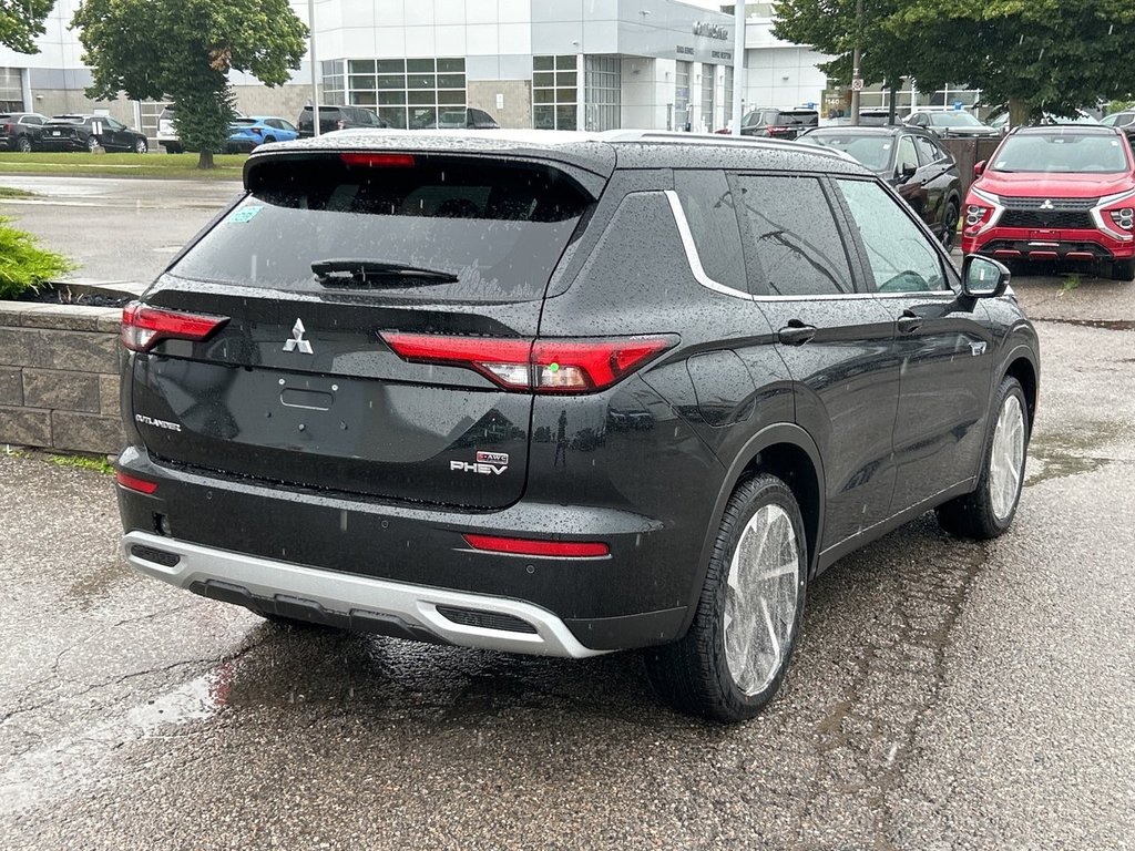 2024  OUTLANDER PHEV SEL.. Free Winter Tires in Whitby, Ontario - 7 - w1024h768px