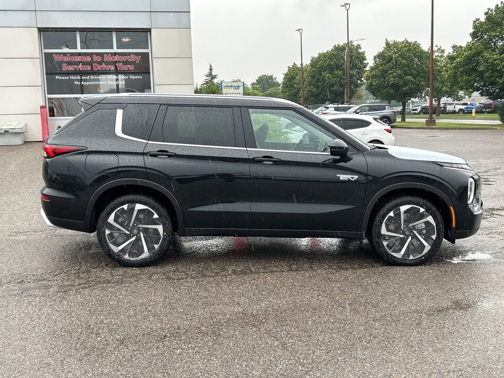 2024  OUTLANDER PHEV SEL.. Free Winter Tires in Whitby, Ontario - 8 - w1024h768px