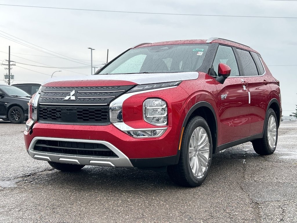 2024  OUTLANDER PHEV LE.. Free Winter Tires in Whitby, Ontario - 3 - w1024h768px