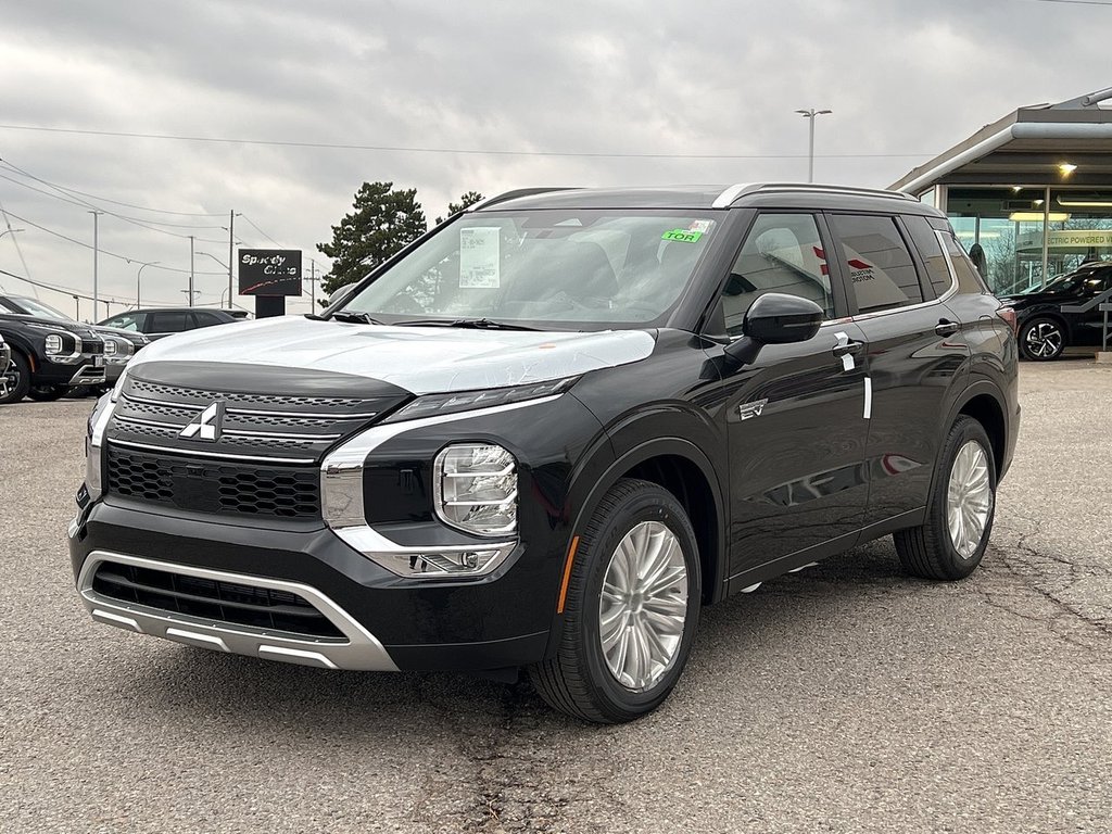 2024  OUTLANDER PHEV LE.. Free Winter Tires in Whitby, Ontario - 3 - w1024h768px