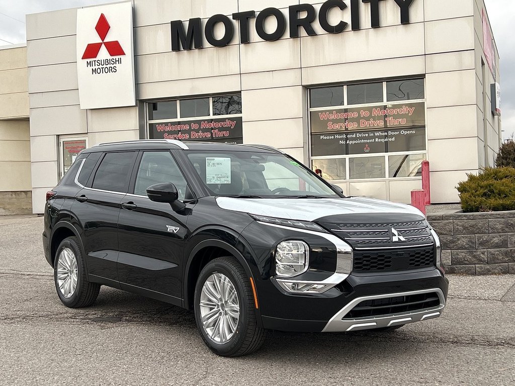 2024  OUTLANDER PHEV LE.. Free Winter Tires in Whitby, Ontario - 1 - w1024h768px