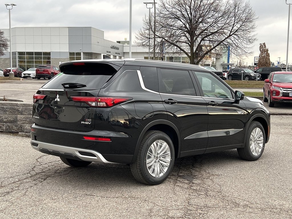 2024  OUTLANDER PHEV LE.. Free Winter Tires in Whitby, Ontario - 7 - w1024h768px