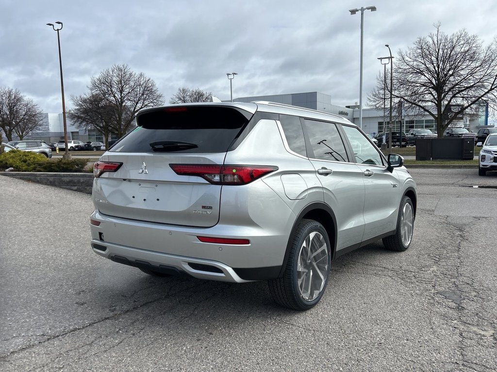 2024  OUTLANDER PHEV SEL S-AWC...  Free Winter Tires in Whitby, Ontario - 7 - w1024h768px