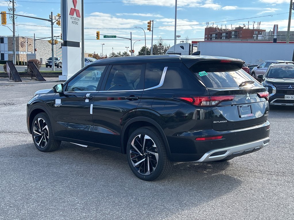 2024  OUTLANDER PHEV SEL..DEMO CLEARANCE.. 10 Year Warranty Included! in Whitby, Ontario - 6 - w1024h768px