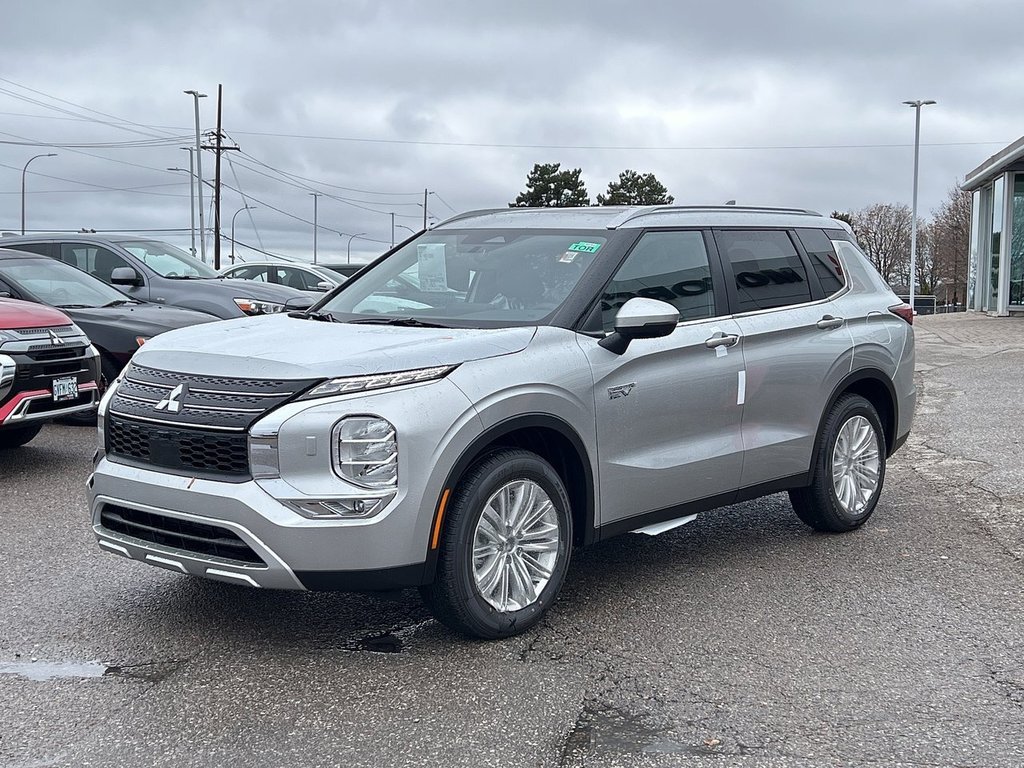 2024  OUTLANDER PHEV LE.. Free Winter Tires in Whitby, Ontario - 3 - w1024h768px