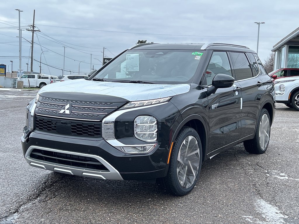 2024  OUTLANDER PHEV GT-P...Free Winter Tires in Whitby, Ontario - 3 - w1024h768px