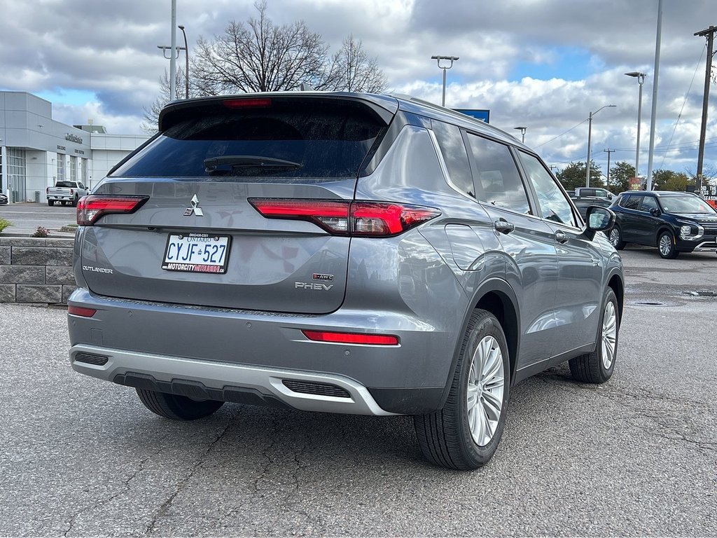 2024  OUTLANDER PHEV LE.. Free Winter Tires in Whitby, Ontario - 9 - w1024h768px