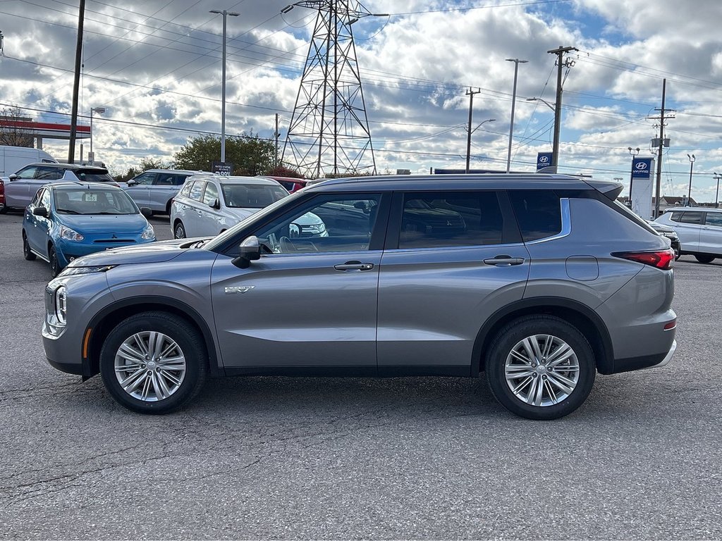 2024  OUTLANDER PHEV LE.. Free Winter Tires in Whitby, Ontario - 6 - w1024h768px