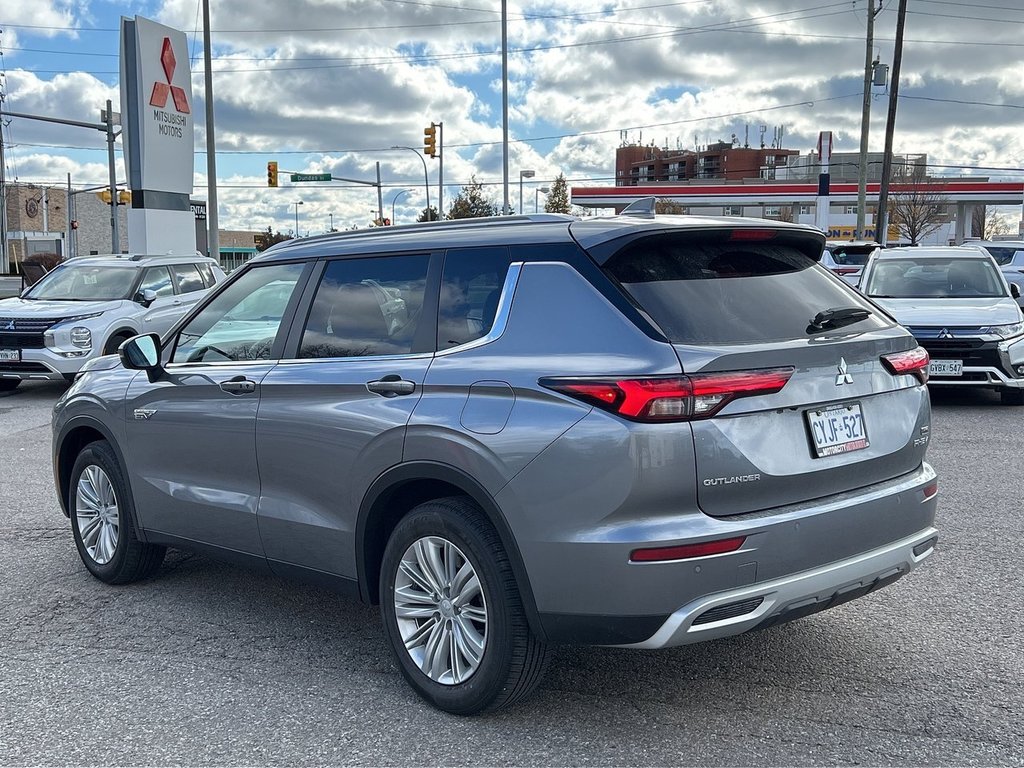 2024  OUTLANDER PHEV LE.. Free Winter Tires in Whitby, Ontario - 7 - w1024h768px