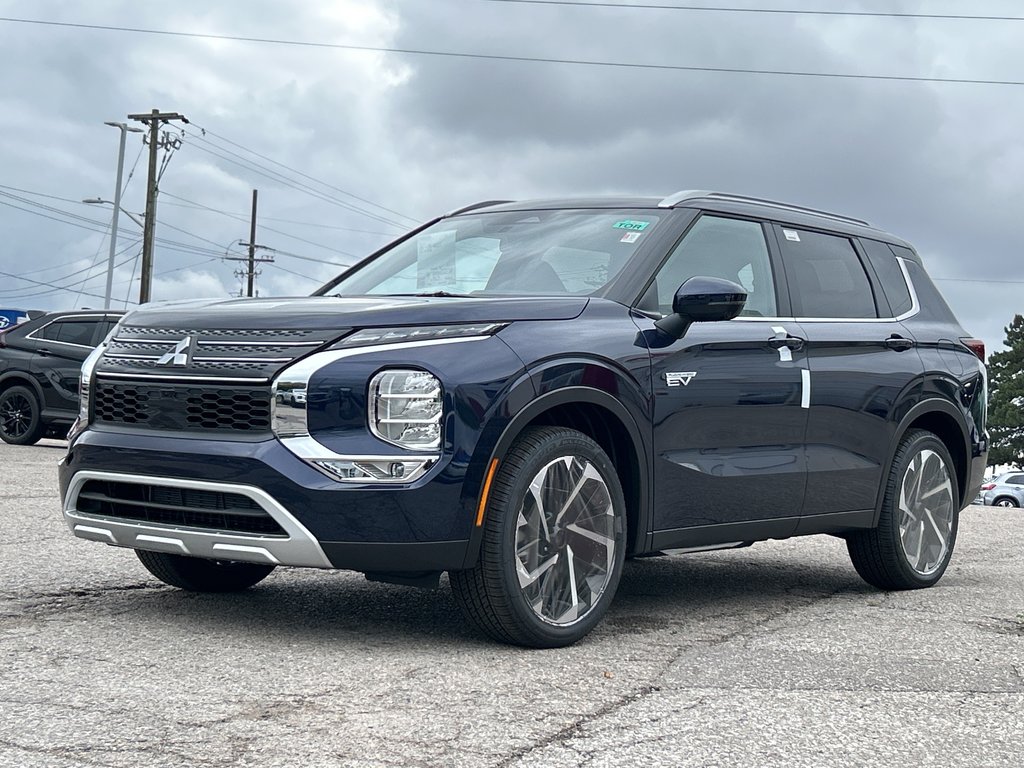 2025  OUTLANDER PHEV SEL S-AWC...In stock and ready to go. Buy today! in Whitby, Ontario - 3 - w1024h768px