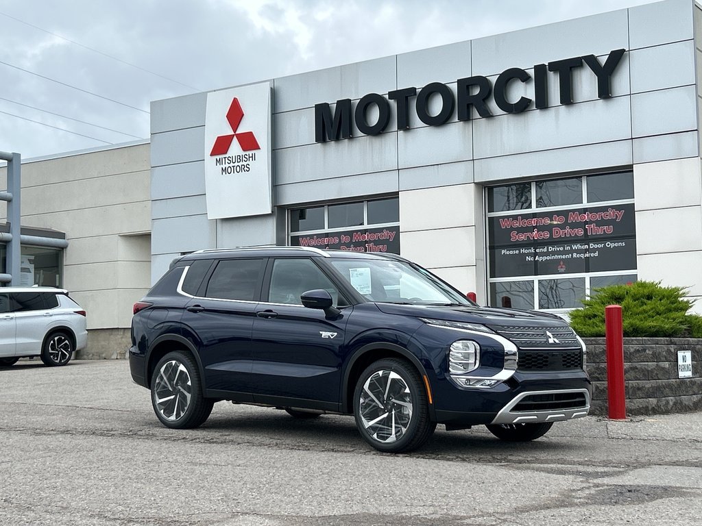 2025  OUTLANDER PHEV SEL S-AWC...In stock and ready to go. Buy today! in Whitby, Ontario - 9 - w1024h768px