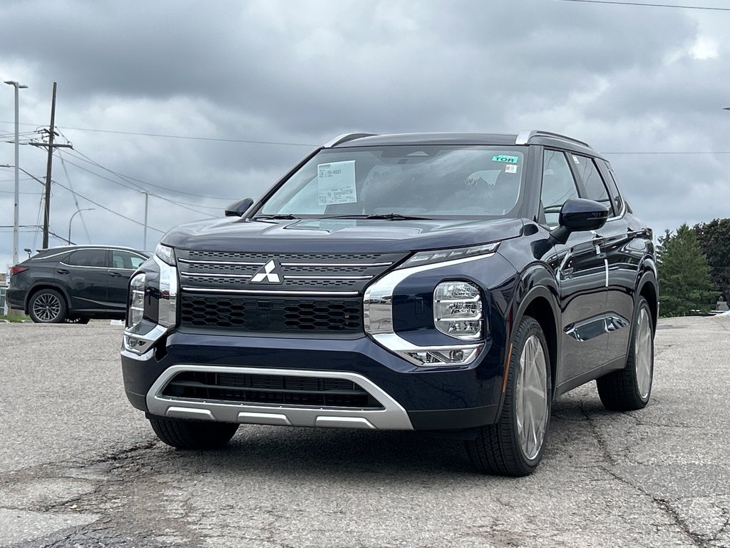 2025  OUTLANDER PHEV SEL S-AWC...In stock and ready to go. Buy today! in Whitby, Ontario - 2 - w1024h768px