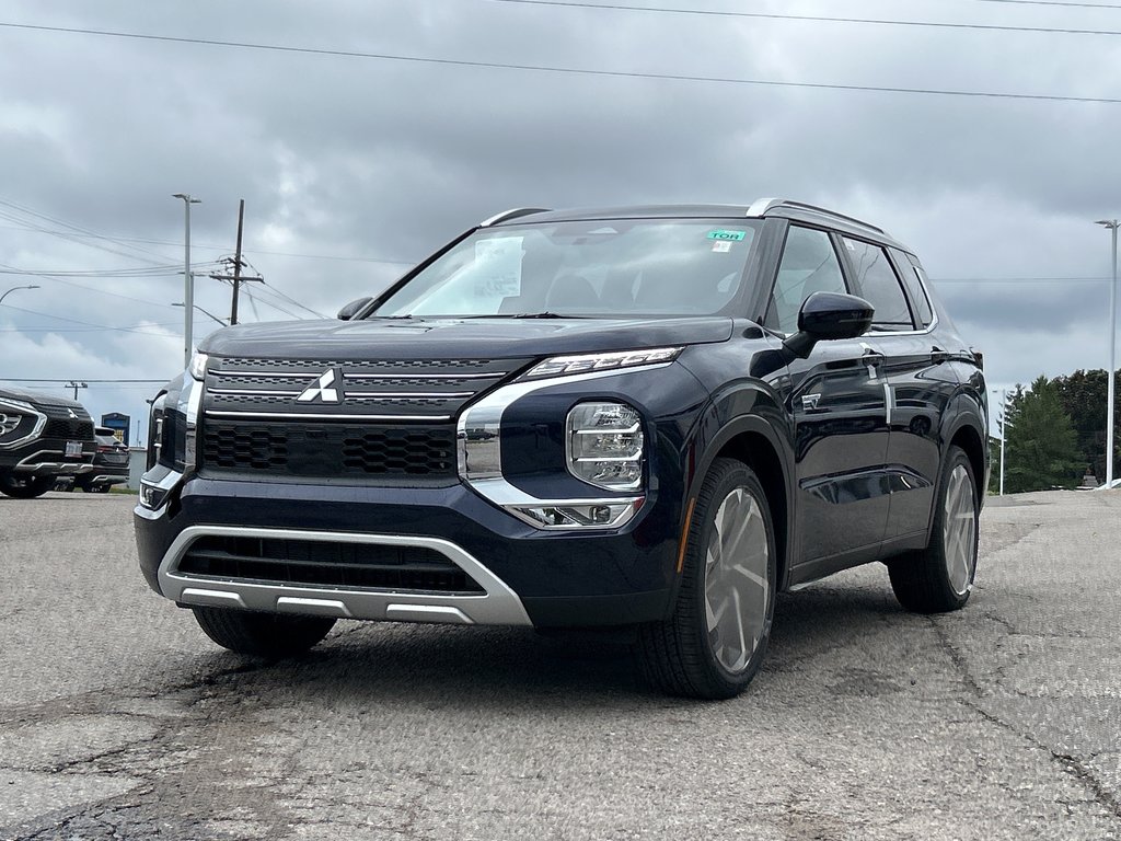 2025  OUTLANDER PHEV SEL S-AWC...In stock and ready to go. Buy today! in Whitby, Ontario - 8 - w1024h768px