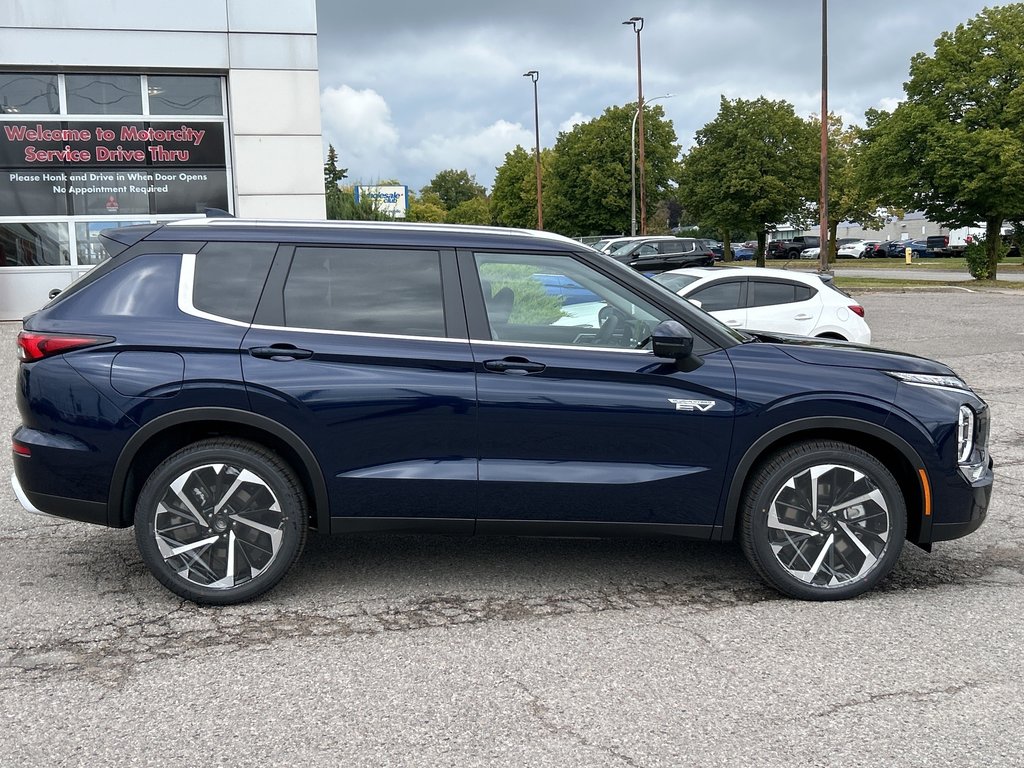 2025  OUTLANDER PHEV SEL S-AWC...In stock and ready to go. Buy today! in Whitby, Ontario - 13 - w1024h768px