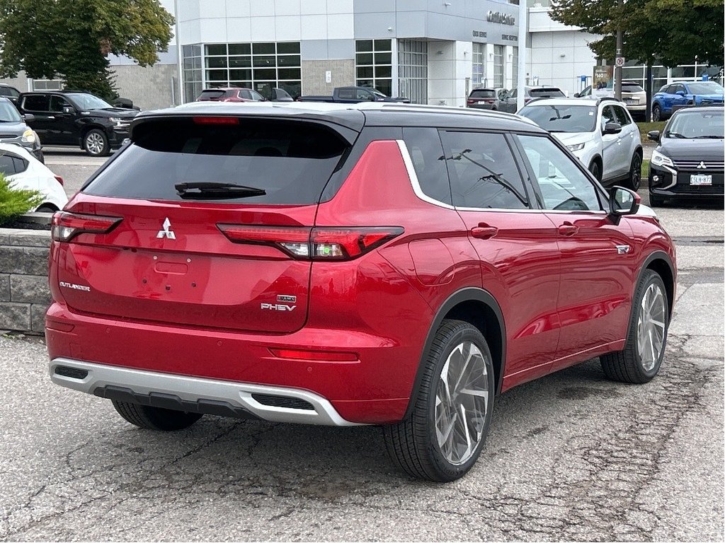 2025  OUTLANDER PHEV GT S-AWC...in stock and ready to go. Buy today! in Whitby, Ontario - 7 - w1024h768px