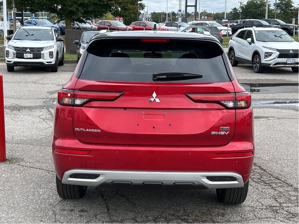 2025  OUTLANDER PHEV GT S-AWC...in stock and ready to go. Buy today! in Whitby, Ontario - 6 - w1024h768px