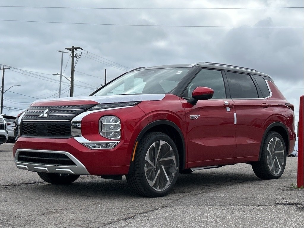 2025  OUTLANDER PHEV GT S-AWC...in stock and ready to go. Buy today! in Whitby, Ontario - 4 - w1024h768px