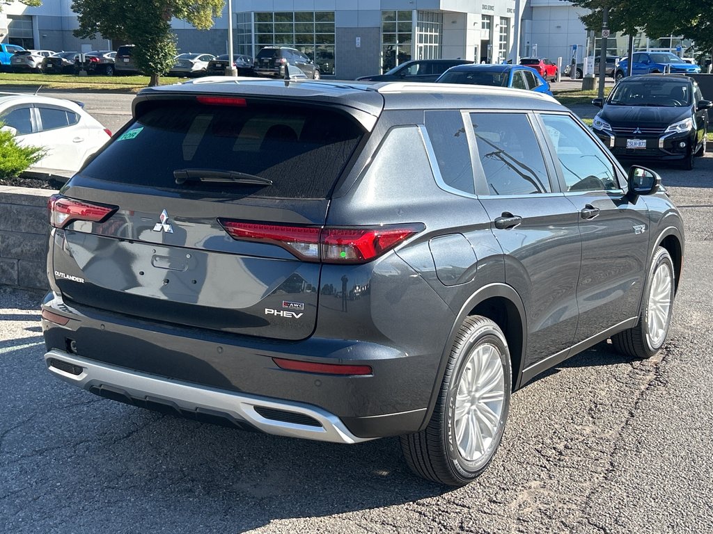 2025  OUTLANDER PHEV SE S-AWC...in stock and ready to go! Call now! in Whitby, Ontario - 7 - w1024h768px