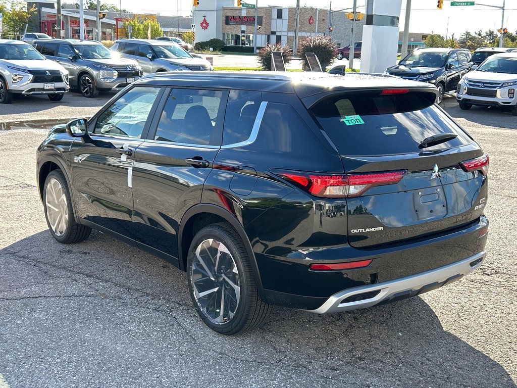 2025  OUTLANDER PHEV SEL S-AWC...In stock and ready to go. Buy today! in Whitby, Ontario - 5 - w1024h768px