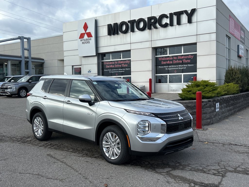 2025  OUTLANDER PHEV ES S-AWC...In Stock and Ready to Go.. Buy Today! in Whitby, Ontario - 1 - w1024h768px