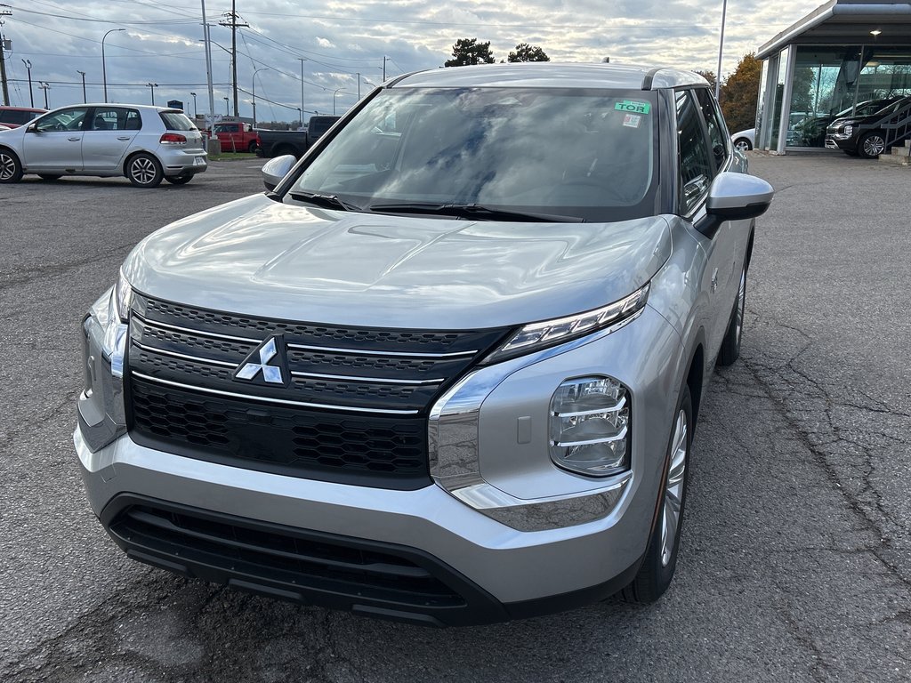 2025  OUTLANDER PHEV ES S-AWC...In Stock and Ready to Go.. Buy Today! in Whitby, Ontario - 5 - w1024h768px