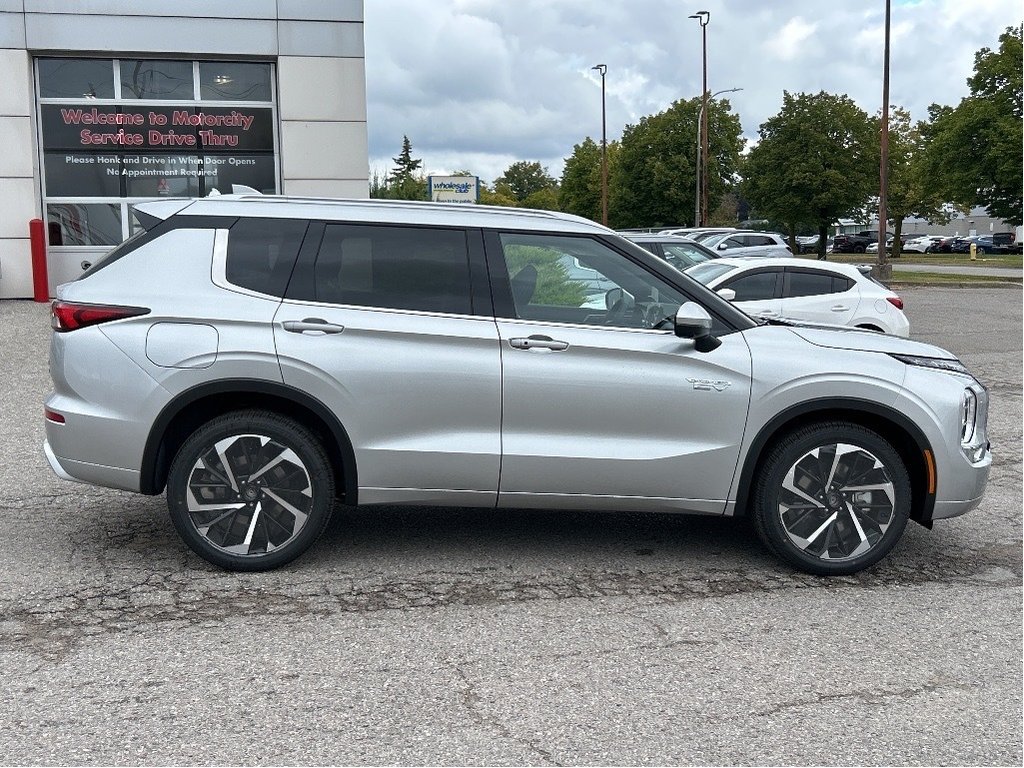 2025  OUTLANDER PHEV GT-P S-AWC...In stock and ready to go. Buy today! in Whitby, Ontario - 8 - w1024h768px