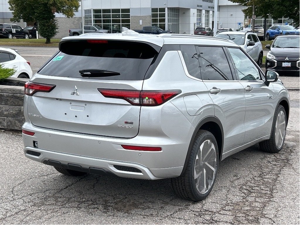 2025  OUTLANDER PHEV GT-P S-AWC...In stock and ready to go. Buy today! in Whitby, Ontario - 7 - w1024h768px