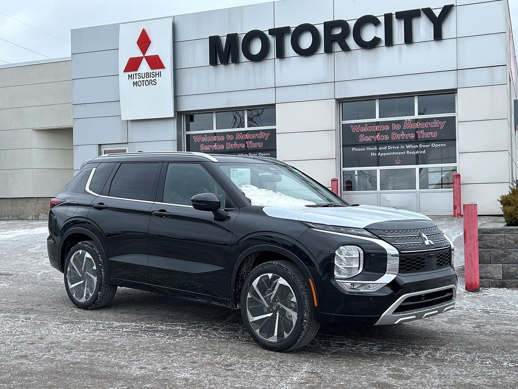 2024  Outlander GT-P S-AWC...In stock and ready to go. Buy today! in Whitby, Ontario - 1 - w1024h768px