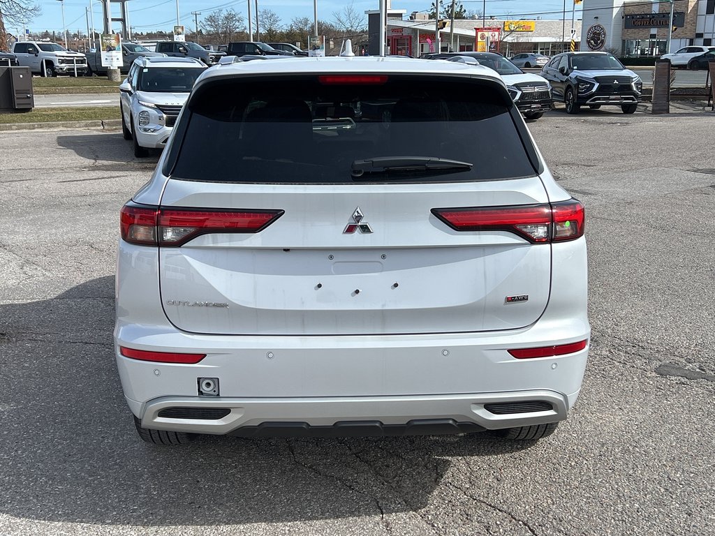 2024  Outlander GT-P S-AWC...In Stock and Ready to go! Buy Today! in Whitby, Ontario - 6 - w1024h768px