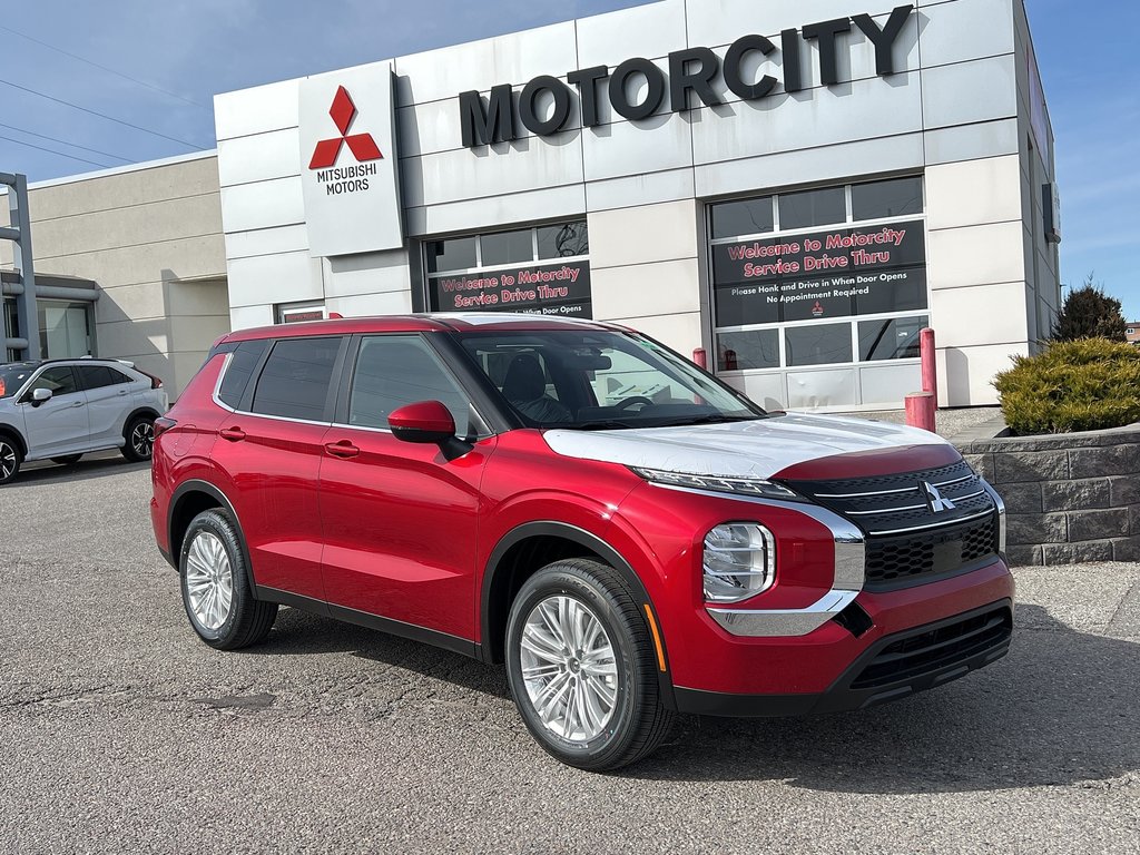 2024  Outlander ES S-AWC...In Stock and Ready to go! Buy Today! in Whitby, Ontario - 1 - w1024h768px