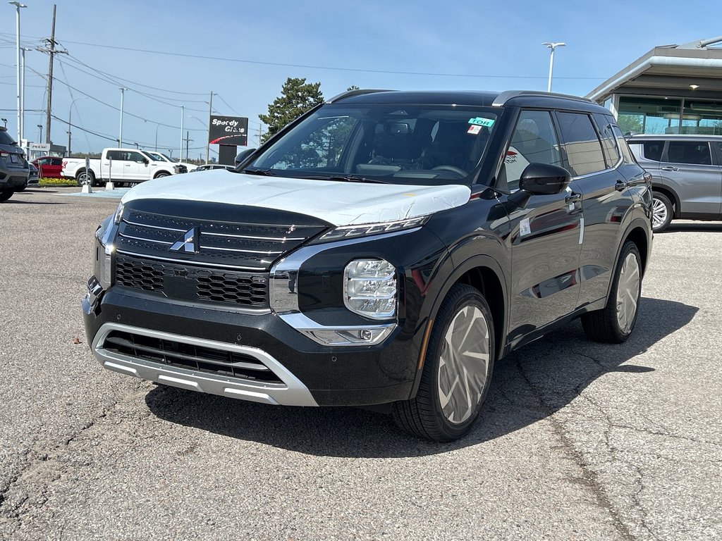 2024  Outlander GT S-AWC...In Stock and Ready to Go...buy today! in Whitby, Ontario - 3 - w1024h768px