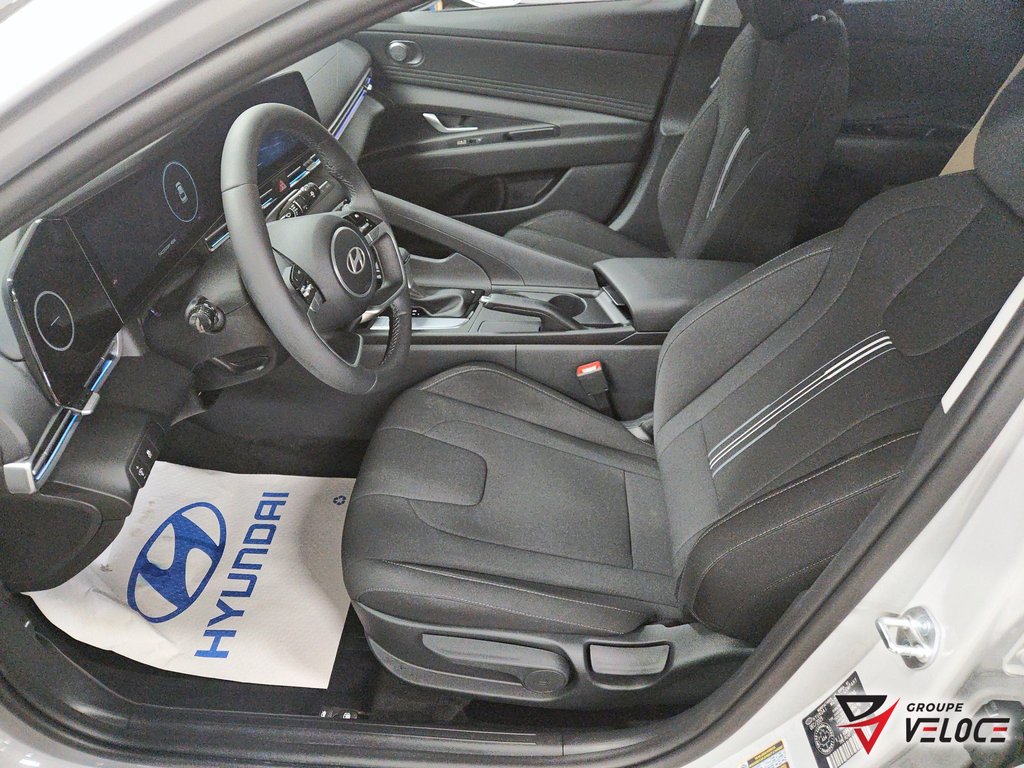 Hyundai Elantra Preferred IVT w-Tech Pkg 2026 à Rivière-du-Loup, Québec - 10 - w1024h768px