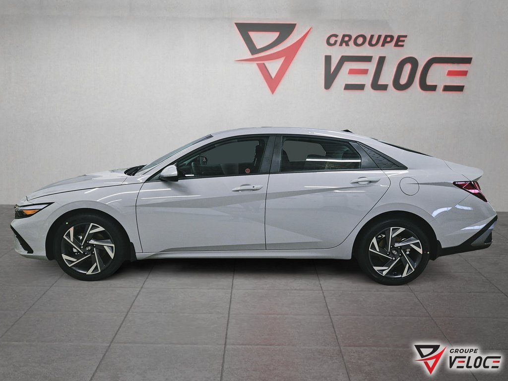 Hyundai Elantra Preferred IVT w-Tech Pkg 2026 à Rivière-du-Loup, Québec - 8 - w1024h768px