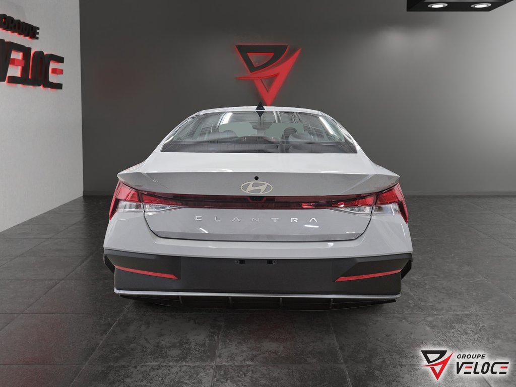 Hyundai Elantra Preferred IVT w-Tech Pkg 2026 à Rivière-du-Loup, Québec - 6 - w1024h768px