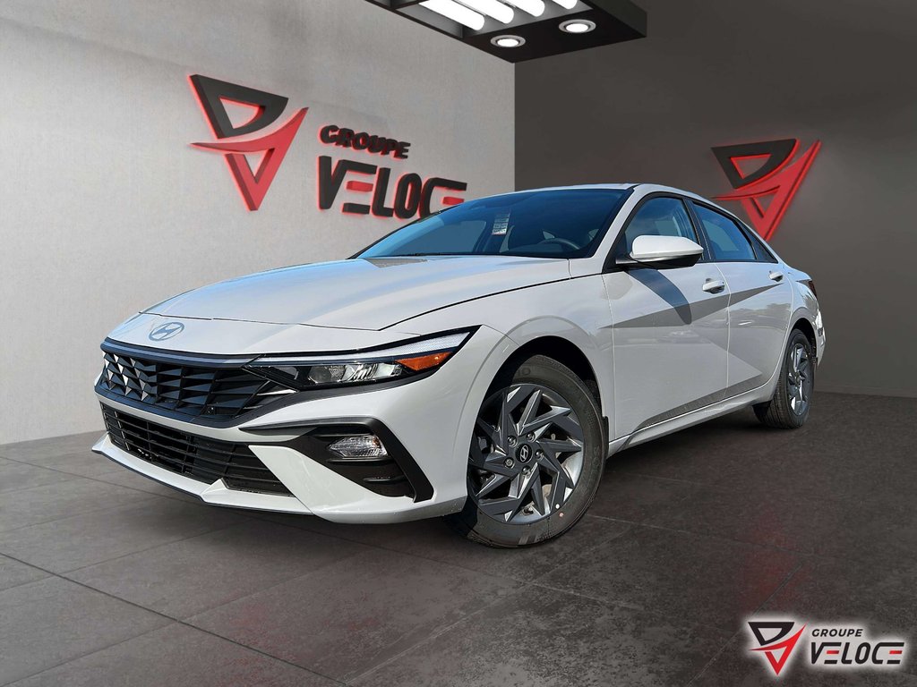 Hyundai ELANTRA Preferred IVT 2026 à Rivière-du-Loup, Québec - 9 - w1024h768px