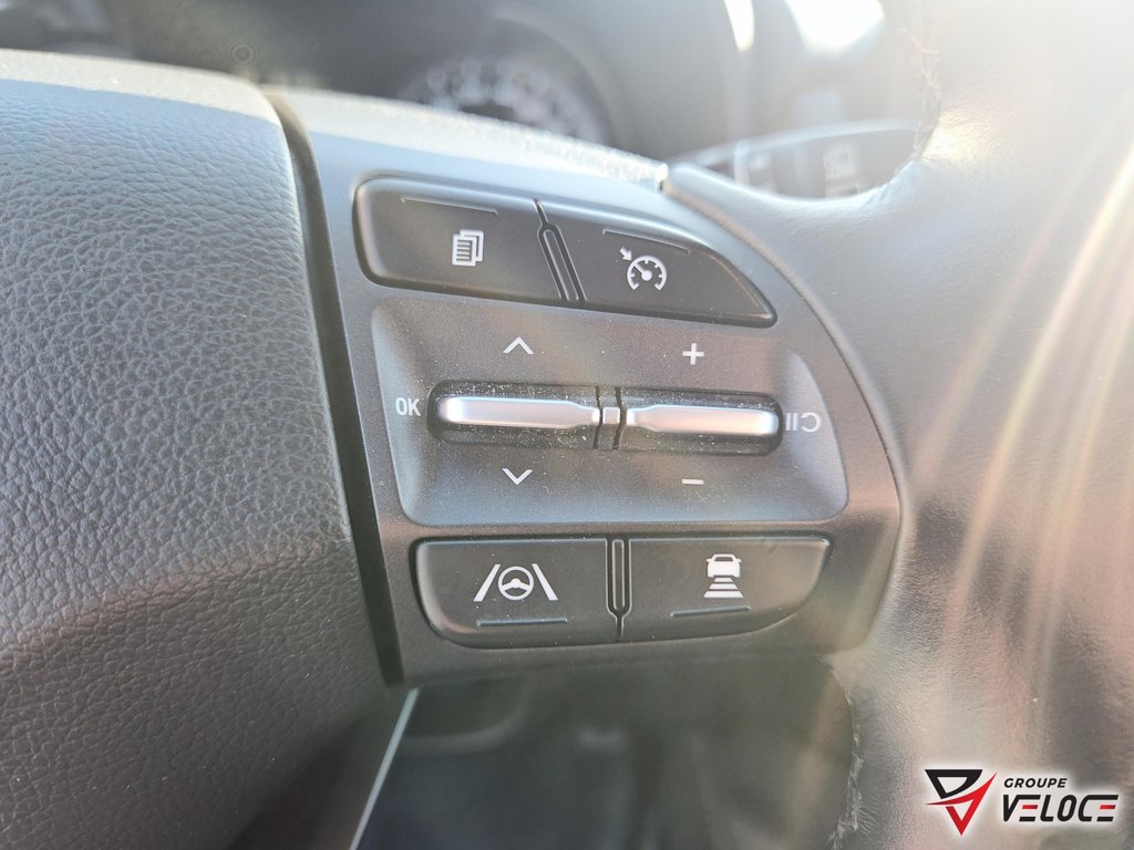 2022 Hyundai Kona 2.0L Preferred AWD w-Sun & Leather Package in Riviere-du-Loup, Quebec - 14 - w1024h768px