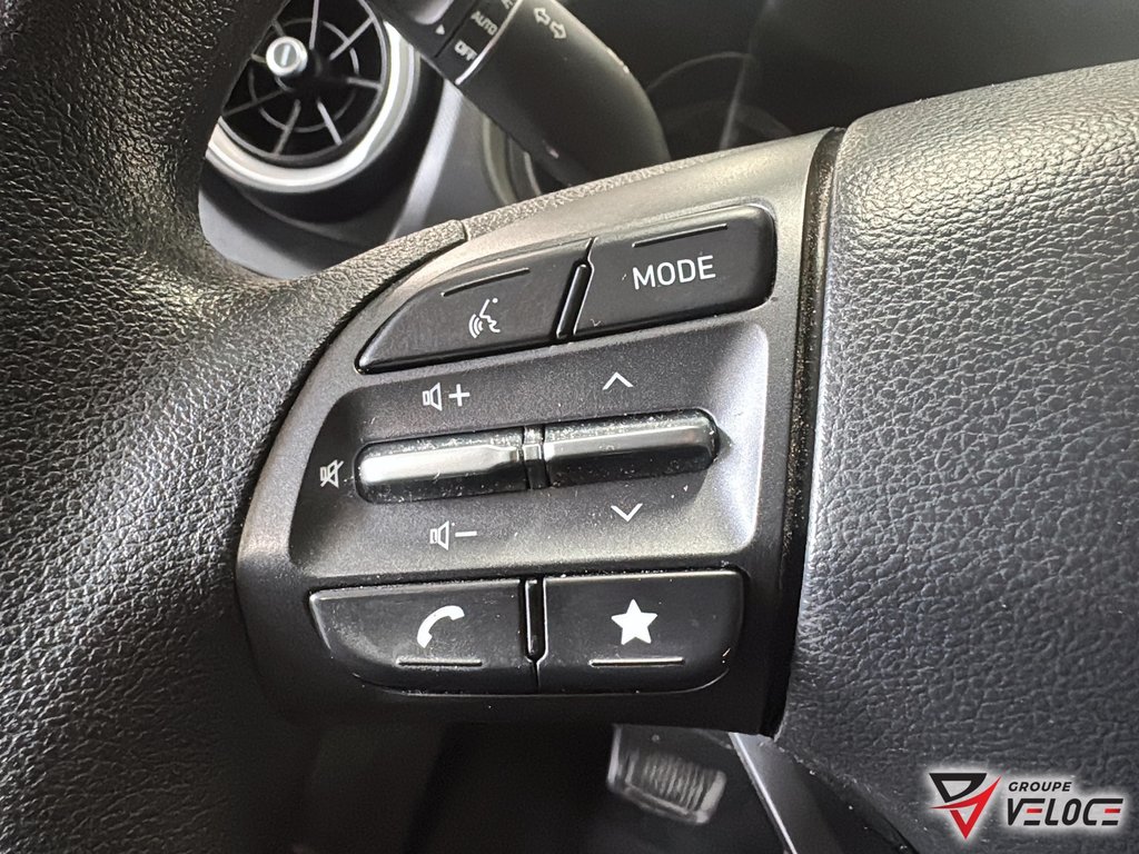 Hyundai Kona 2.0L Essential AWD 2022 à Rivière-du-Loup, Québec - 15 - w1024h768px